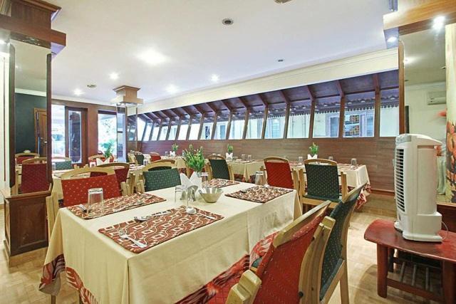 Karthika Residency Apartamento Kochi Exterior foto