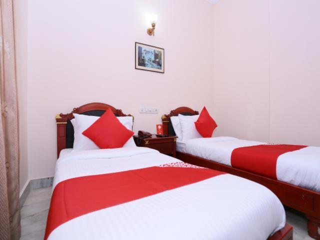 Karthika Residency Apartamento Kochi Exterior foto